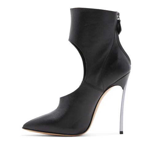 Blade Galaxy Leather Ankle Boots in Black for Women | Casadei®