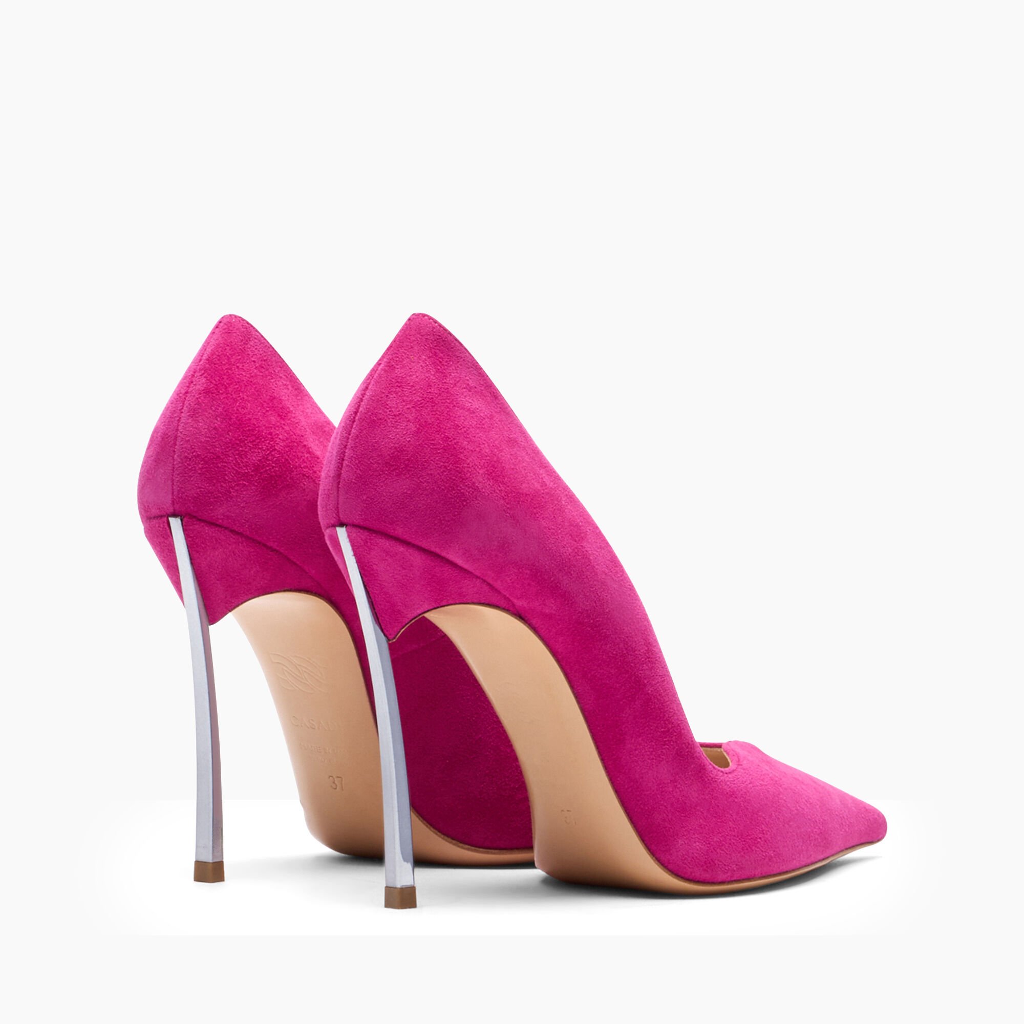 Casadei Superblade Suede Pumps حليبي 1F961Y100MC1038