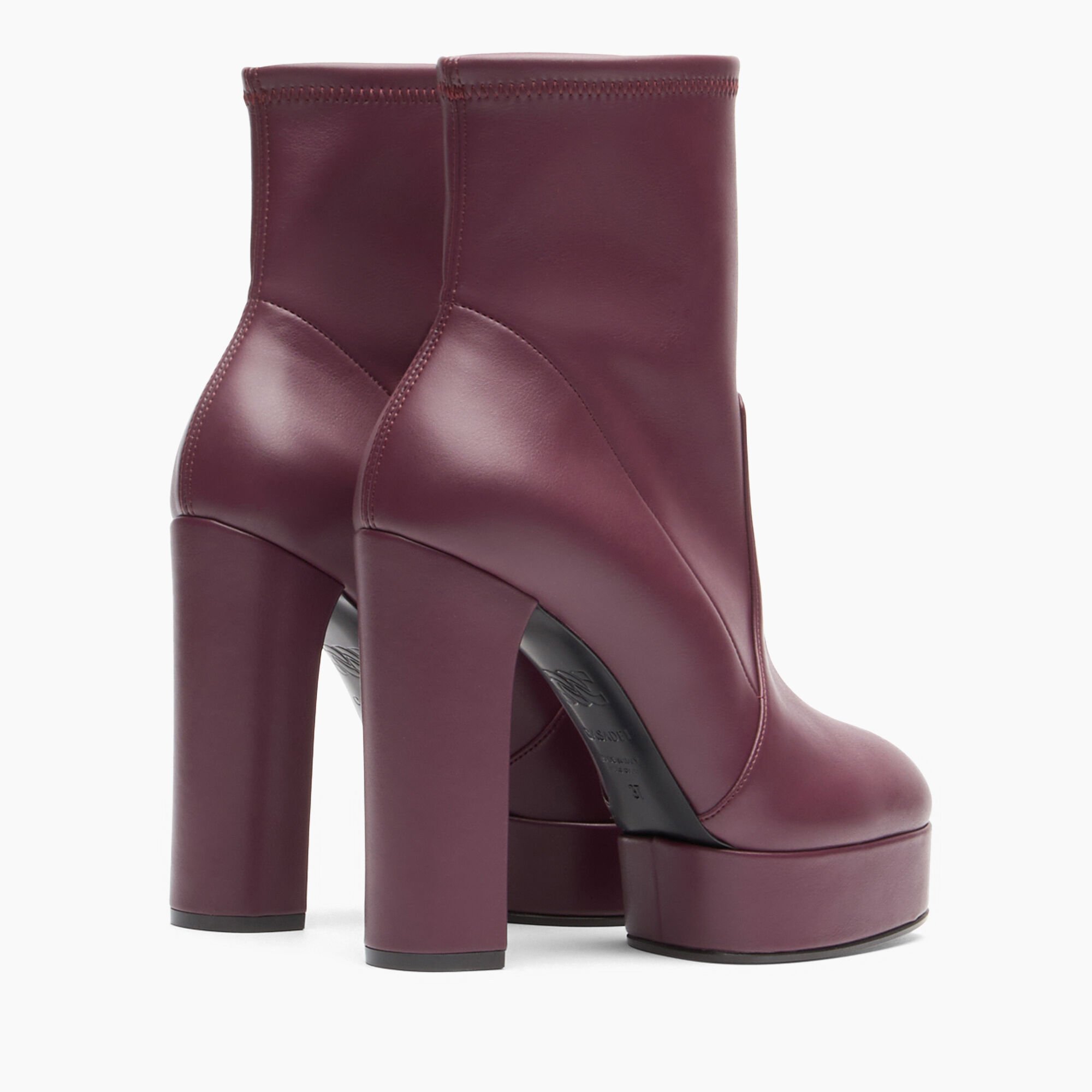 Casadei Betty Ankle Boots حليبي 1Q190W1201LABRS