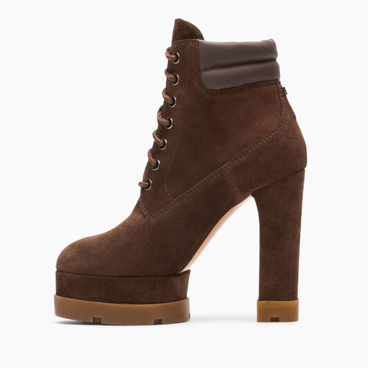 Casadei Nancy Laced Suede Ankle Boots حليبي 1R461Y1201C1833