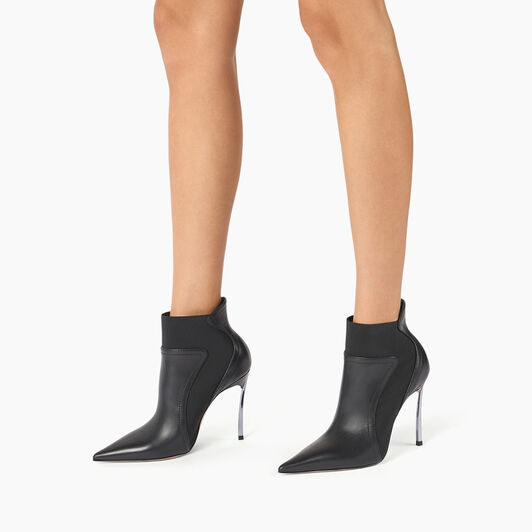 Casadei Blade Leather Ankle Boots Noir 1R466Y100MC0853